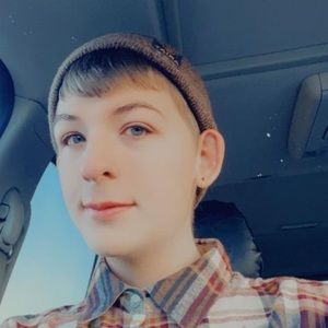 Meet your Posher, Annie